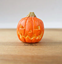 Thumbnail for Jack O Lantern Scary Face Miniature - Dolls House 1:12 Scale