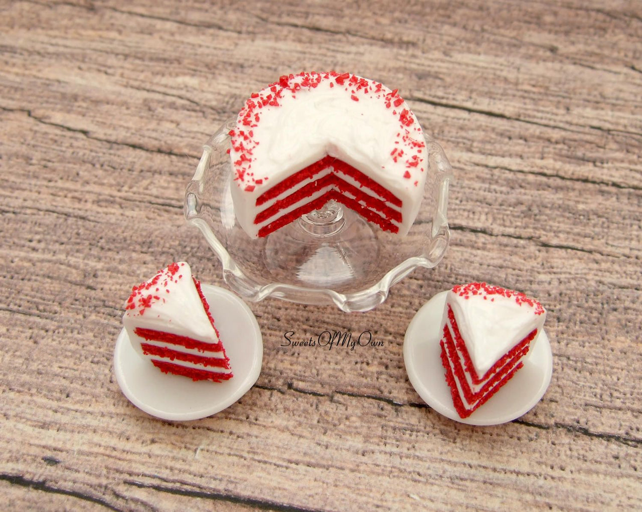 MTO - Miniature Red Velvet Cake - Doll House 1:12 Scale - SweetsOfMyOwn