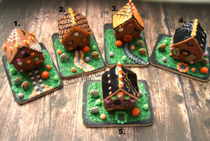 Miniature Halloween Gingerbread House 1:12 Scale - SweetsOfMyOwn