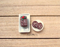 Thumbnail for Miniature Christmas Yule Log - Doll House 1:12 Scale - MTO