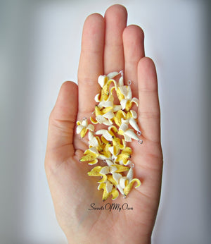 Peeled Banana Charm - SweetsOfMyOwn