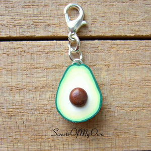 Avocado Half Charm - 1.5cm in size - SweetsOfMyOwn