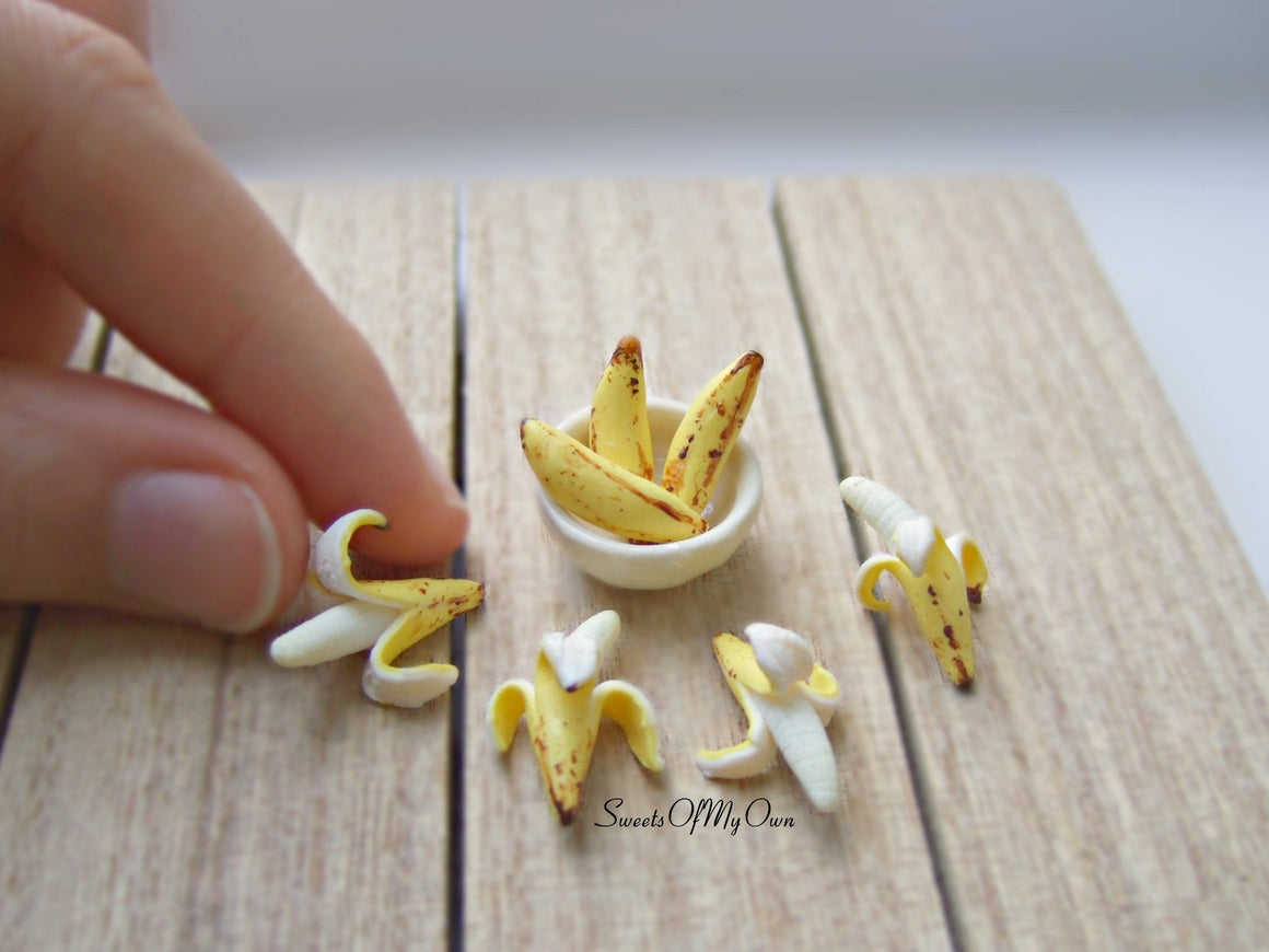 Miniature Banana Set 1:12 Scale - SweetsOfMyOwn