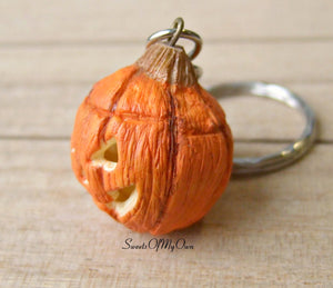 Pumpkin Jack-O'-Lantern (2.5cm in size) - Necklace/Charm/Keychain - MTO