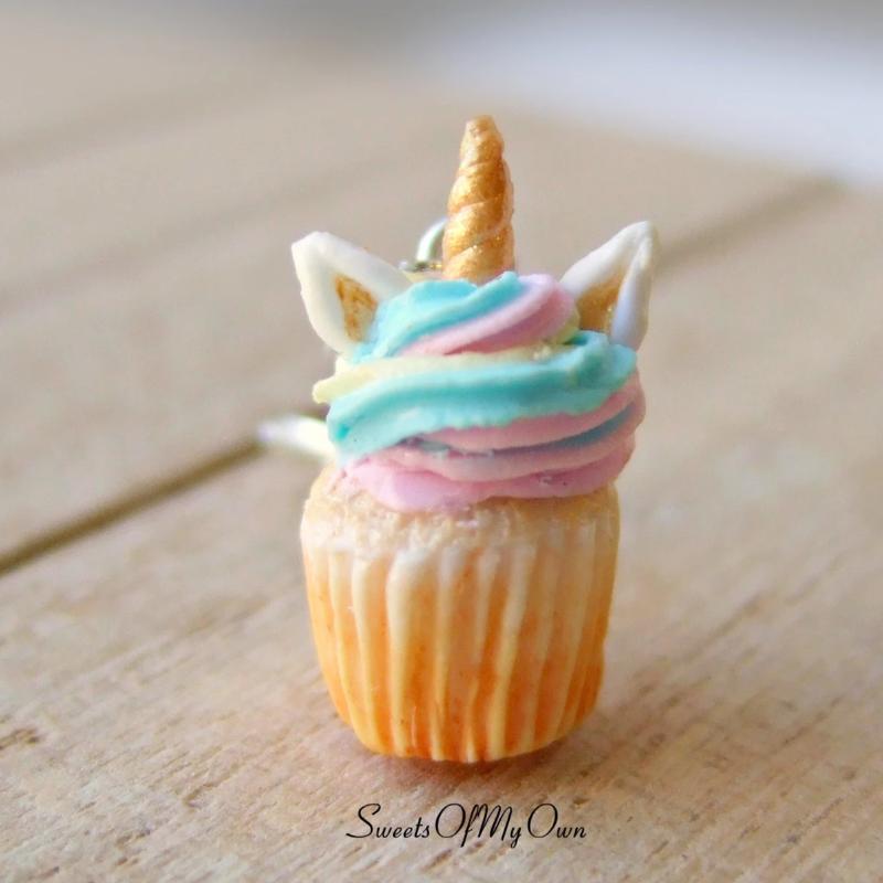 Unicorn Cupcake Charm (small) - SweetsOfMyOwn