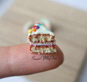 MTO - White Chocolate Victoria Sponge Cake Miniature - Doll House 1:12 Scale - SweetsOfMyOwn