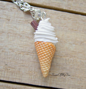 Vanilla 99 Ice Cream Charm - SweetsOfMyOwn