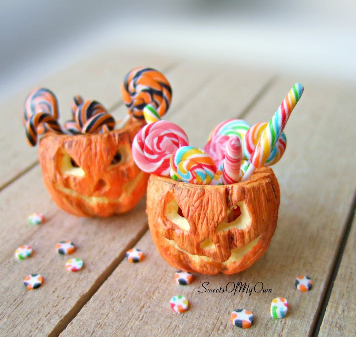 Miniature Candy Filled Pumpkin Jack-O'-Lantern 1:12 Scale - SweetsOfMyOwn