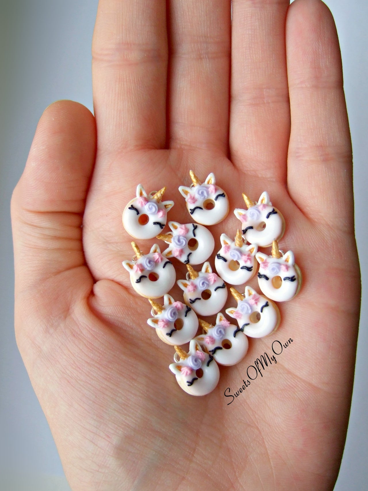 Smiling Unicorn Doughnut Charm (small) - SweetsOfMyOwn