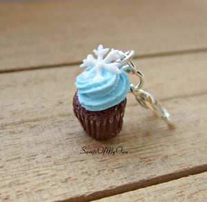 Winter Cupcake Charm (small) - SweetsOfMyOwn