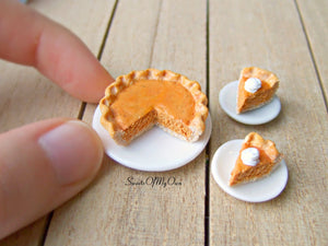 MTO - Miniature Pumpkin Pie - Doll House 1:12 Scale - SweetsOfMyOwn