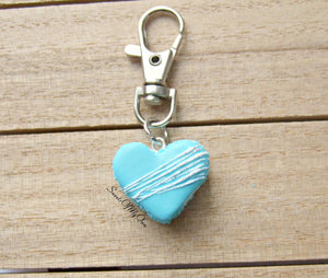 Blue Heart Macaron Icing Drizzle and Glitter Charm - SweetsOfMyOwn