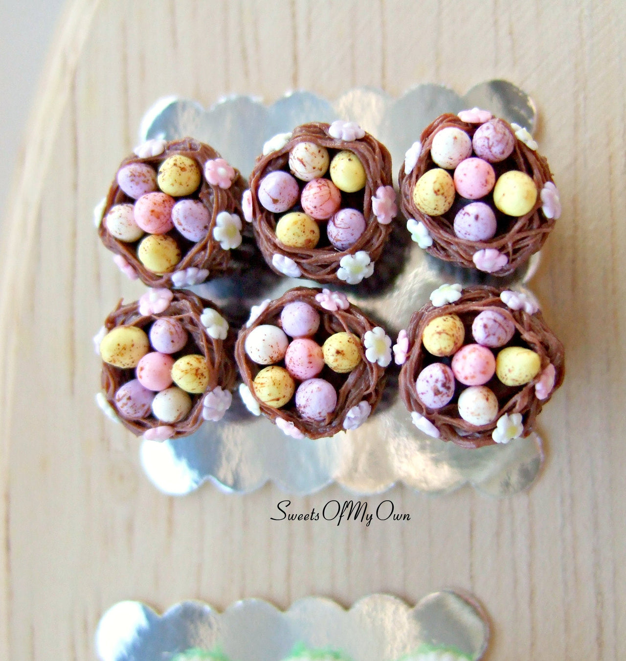 MTO - Miniature Chocolate Mini Egg Nest Cupcakes - Set of 6 Cupcakes 1:12 Scale - SweetsOfMyOwn