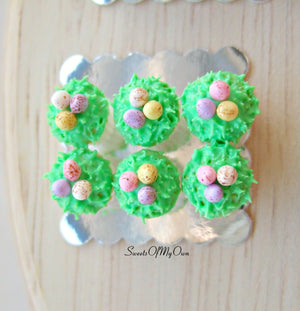 MTO - Miniature Mini Eggs on Grass Cupcakes - Set of 6 Cupcakes - Doll House 1:12 Scale - SweetsOfMyOwn