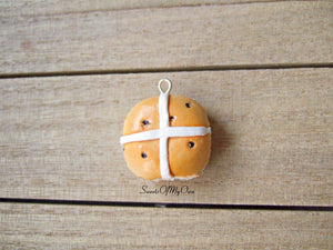 Hot Cross Bun Charm - SweetsOfMyOwn