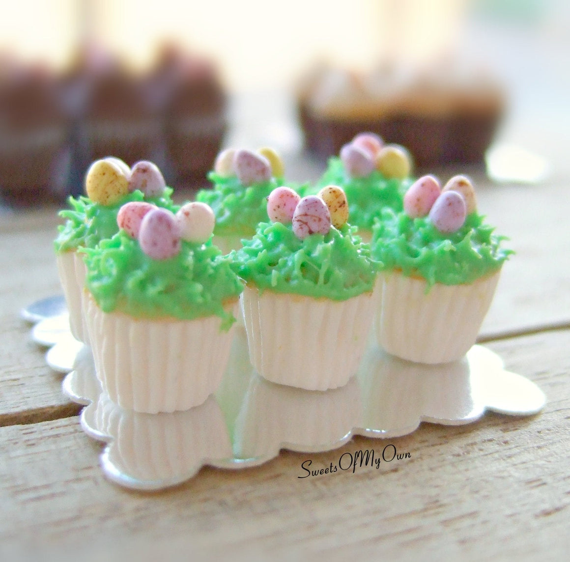 MTO - Miniature Mini Eggs on Grass Cupcakes - Set of 6 Cupcakes - Doll House 1:12 Scale - SweetsOfMyOwn