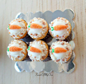 MTO - Miniature Carrot Cake Cupcakes - Set of 6 Cupcakes - Doll House 1:12 Scale - SweetsOfMyOwn