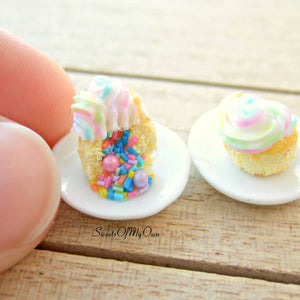 Miniature Vanilla Pinata Cake 1:12 Scale - SweetsOfMyOwn