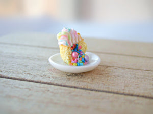 Miniature Vanilla Pinata Cake 1:12 Scale - SweetsOfMyOwn