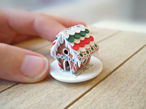 Miniature Christmas Tiled Gingerbread House 1:12 Scale - SweetsOfMyOwn