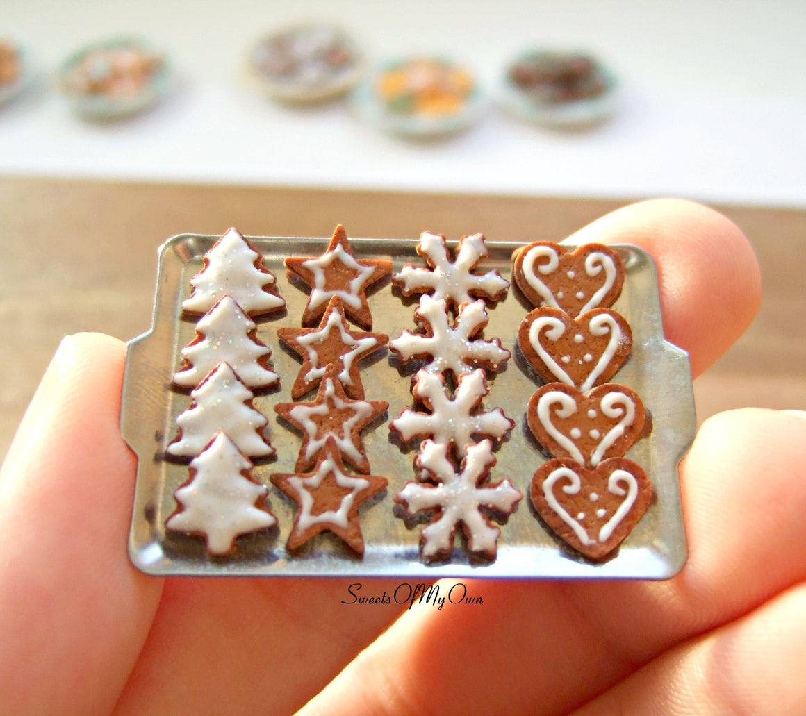 Miniature Christmas Biscuit Set - Gingerbread Tree, Star, Snowflake, Heart 1:12 Scale - SweetsOfMyOwn
