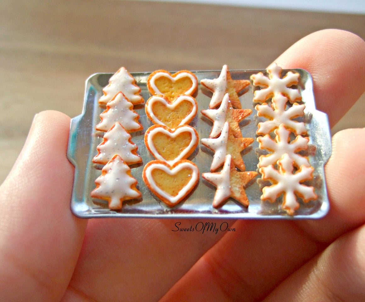 Miniature Christmas Biscuit Set - Shortbread Tree, Heart, Star, Snowflake 1:12 Scale - SweetsOfMyOwn