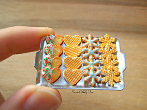 Miniature Christmas Biscuit Set - Shortbread + Wafer Heart, Snowflake 1:12 Scale - SweetsOfMyOwn