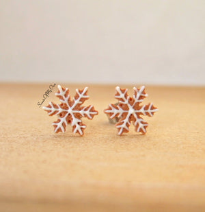 Gingerbread Snowflake Biscuit Stud Earrings - SweetsOfMyOwn