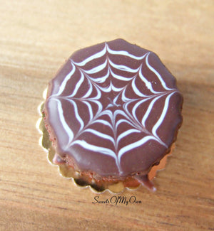 Cobweb Chocolate Icing Cake Miniature 1:12 Scale - SweetsOfMyOwn