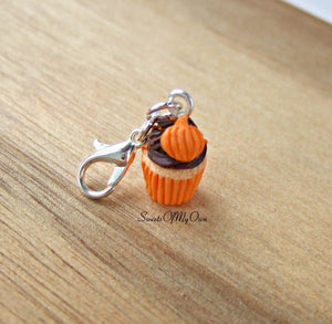 Chocolate Pumpkin Cupcake Charm (small) - SweetsOfMyOwn