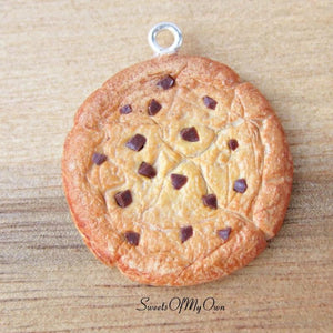 Chocolate Chip Cookie Charm - SweetsOfMyOwn