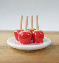 Thumbnail for Miniature Red Toffee Apples 1:12 Scale - Set of 4 - SweetsOfMyOwn
