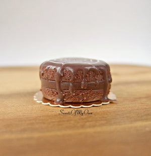 Cobweb Chocolate Icing Cake Miniature 1:12 Scale - SweetsOfMyOwn