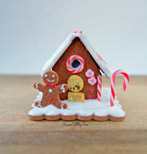 Miniature Red, White and Pink Gingerbread House - 1:12 Scale - SweetsOfMyOwn