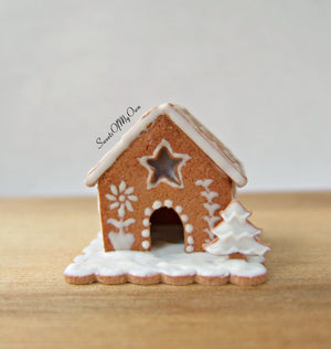 Miniature White Icing Style 3 Gingerbread House 1:12 Scale - SweetsOfMyOwn