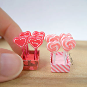 Miniature Red Heart Lollipops - Doll House 1:12 Scale - SweetsOfMyOwn