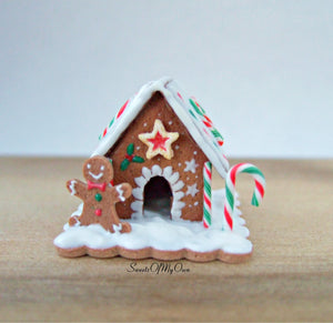 Miniature Heart Candy Cane Roof Gingerbread House - 1:12 Scale - SweetsOfMyOwn