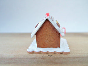 Miniature White Icing with Biscuits Roof Gingerbread House - 1:12 Scale - SweetsOfMyOwn