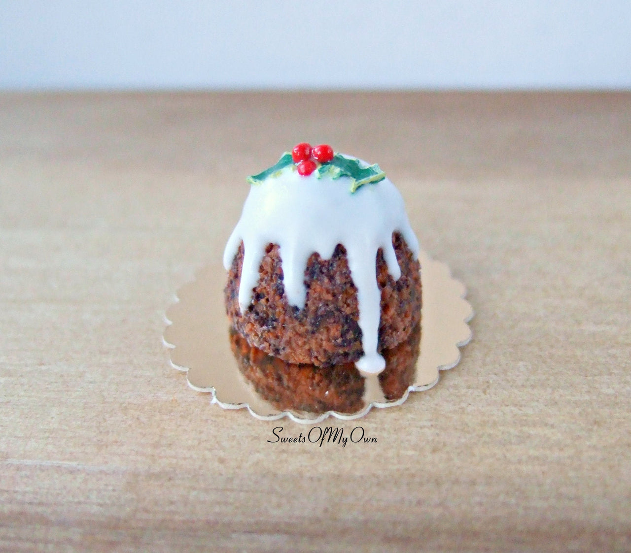 Miniature Christmas Pudding 1:12 Scale - SweetsOfMyOwn