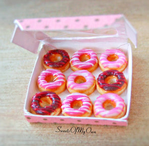 Miniature Box of Ring Doughnuts with Icing Drizzle - Doll House 1:12 Scale - SweetsOfMyOwn