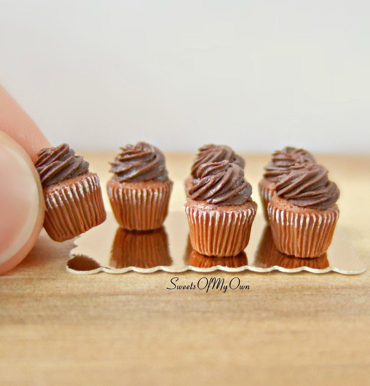 Miniature Chocolate Cupcakes - Doll House 1:12 Scale