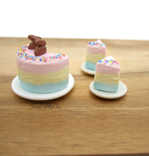 Miniature Spring Theme Sponge Cake with Easter Bunnies - 1:12 Scale