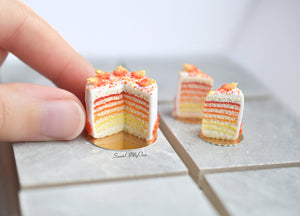 Maple Leaf Ombre Sponge Cake - Dolls House Miniature Food 1:12 Scale