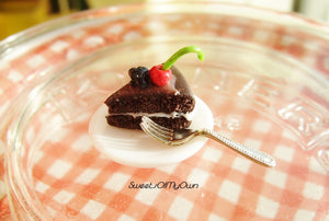 MTO - Miniature Fruit Cake - Dolls House 1:12 Scale - SweetsOfMyOwn