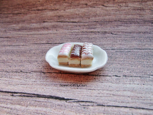 Miniature Custard Slice - Iced Custard Slices in Miniature - Bakery Item for Doll House 1:12 Scale - SweetsOfMyOwn