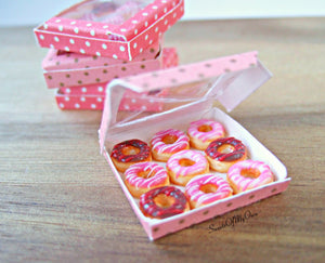 Miniature Box of Ring Doughnuts with Icing Drizzle - Doll House 1:12 Scale - SweetsOfMyOwn